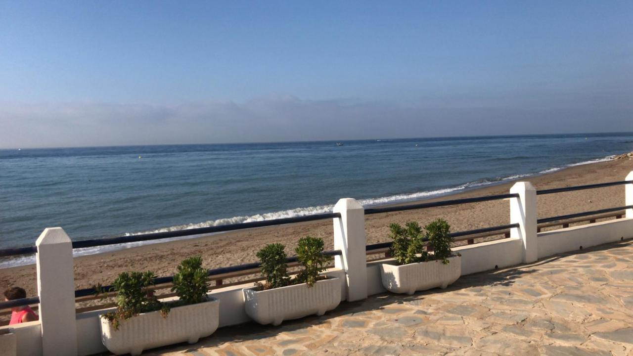 Beach Side Apartments Calahonda Sitio de Calahonda ภายนอก รูปภาพ